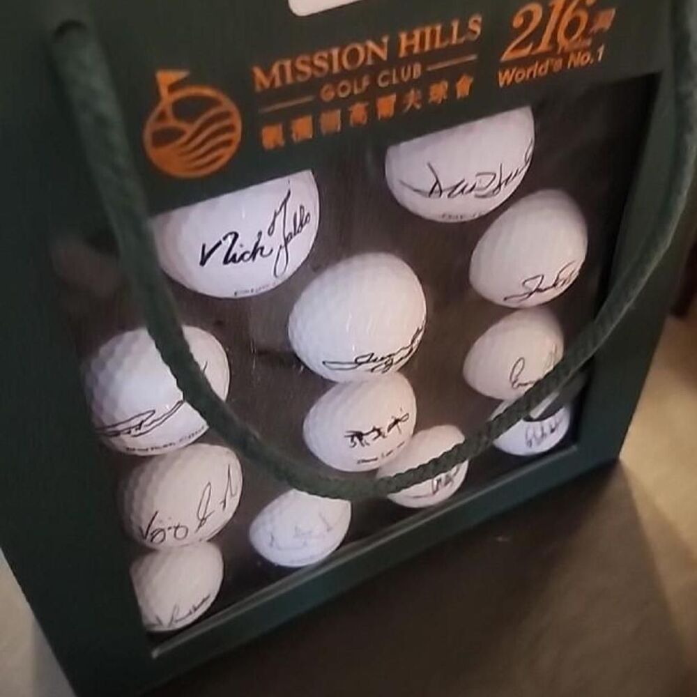 GOLF Mission Hills Golf Club 216 holes with rare golf ball collection